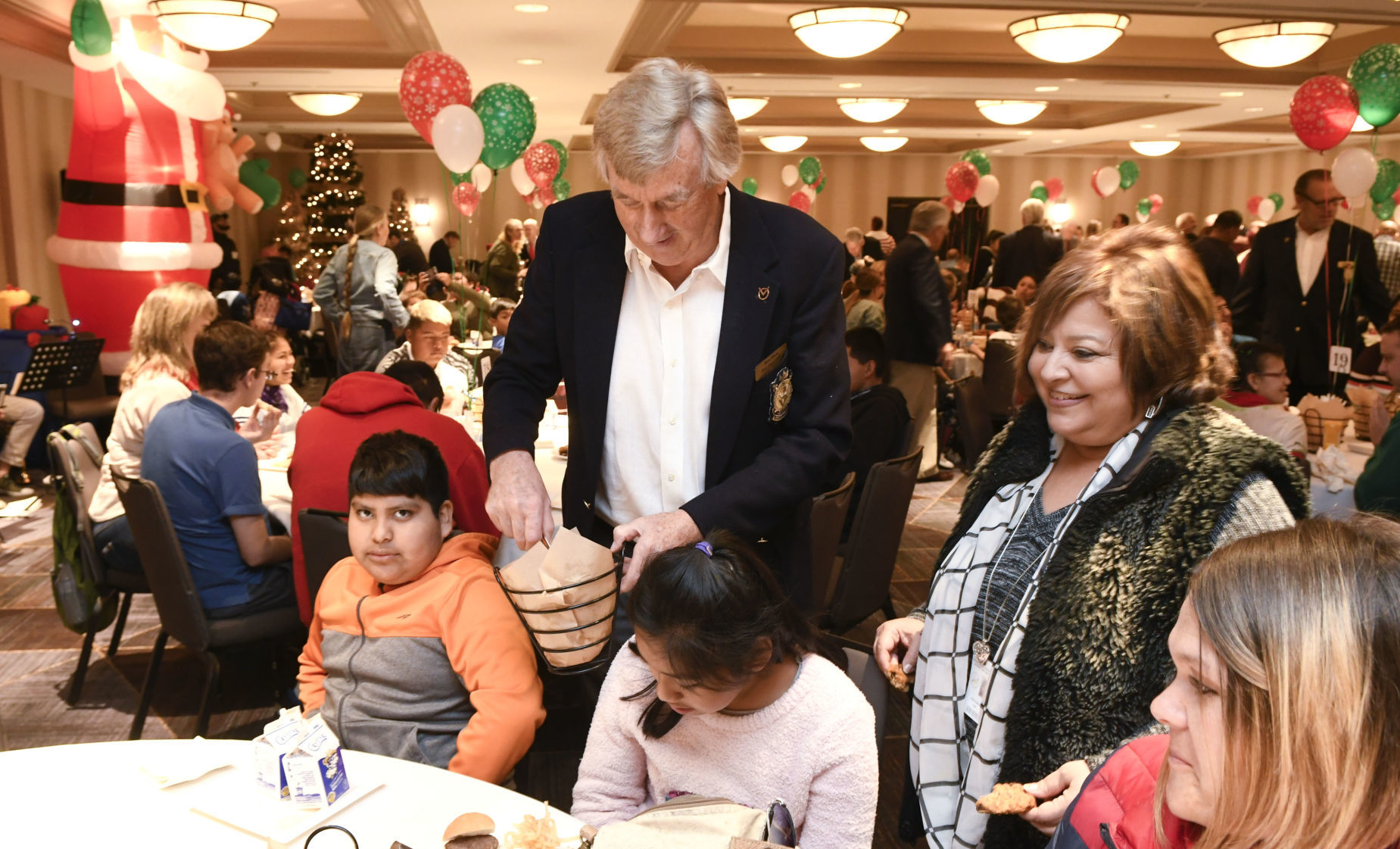 120219 Vikings Christmas 17.jpg
